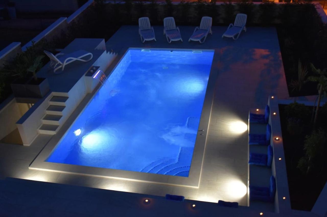 Apartment With Heated Pool, Villa Regina Póla Kültér fotó