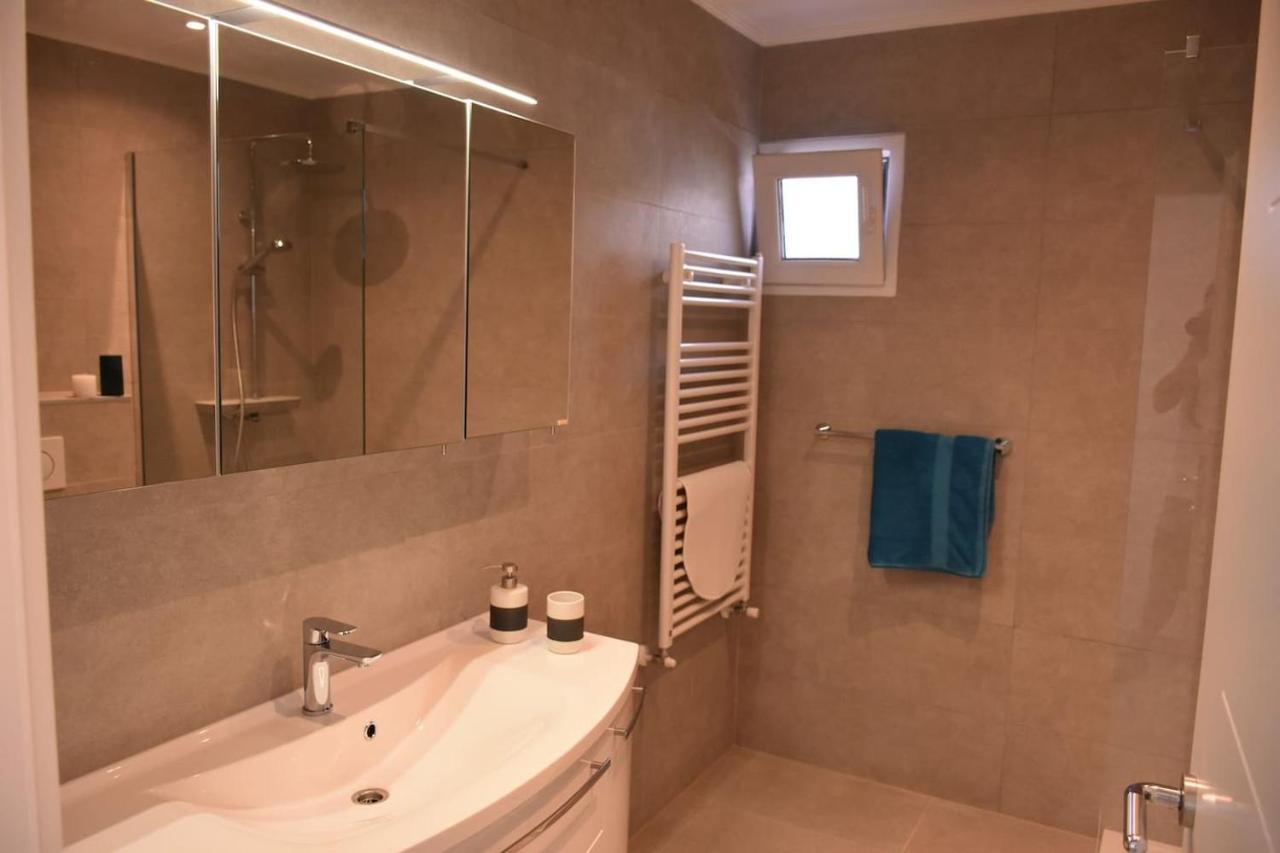 Apartment With Heated Pool, Villa Regina Póla Kültér fotó
