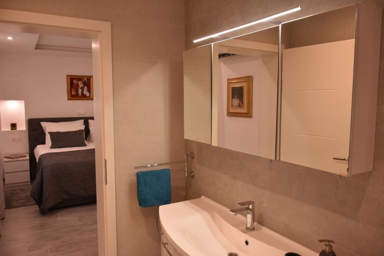 Apartment With Heated Pool, Villa Regina Póla Kültér fotó