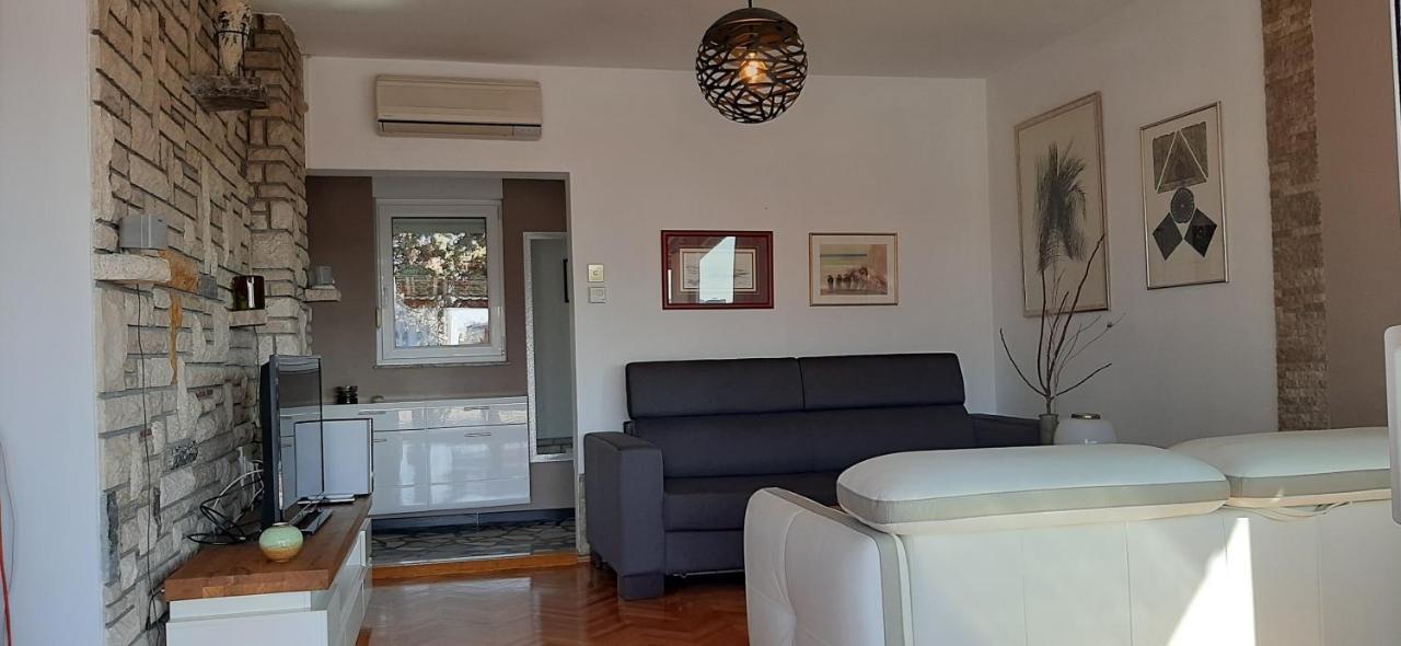 Apartment With Heated Pool, Villa Regina Póla Kültér fotó